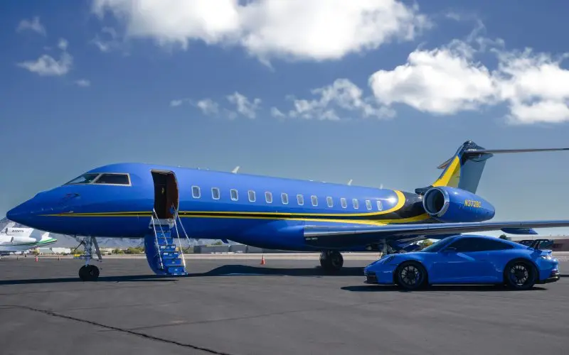 Bombardier Global Express XRS N372BC operated by Planet 9 Private Air ("P9PA"), exterior