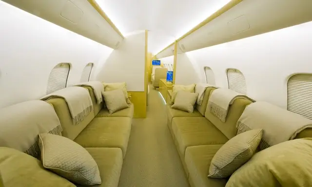 Bombardier Global 5000 N375WB operated by Solairus Aviation photo 3
