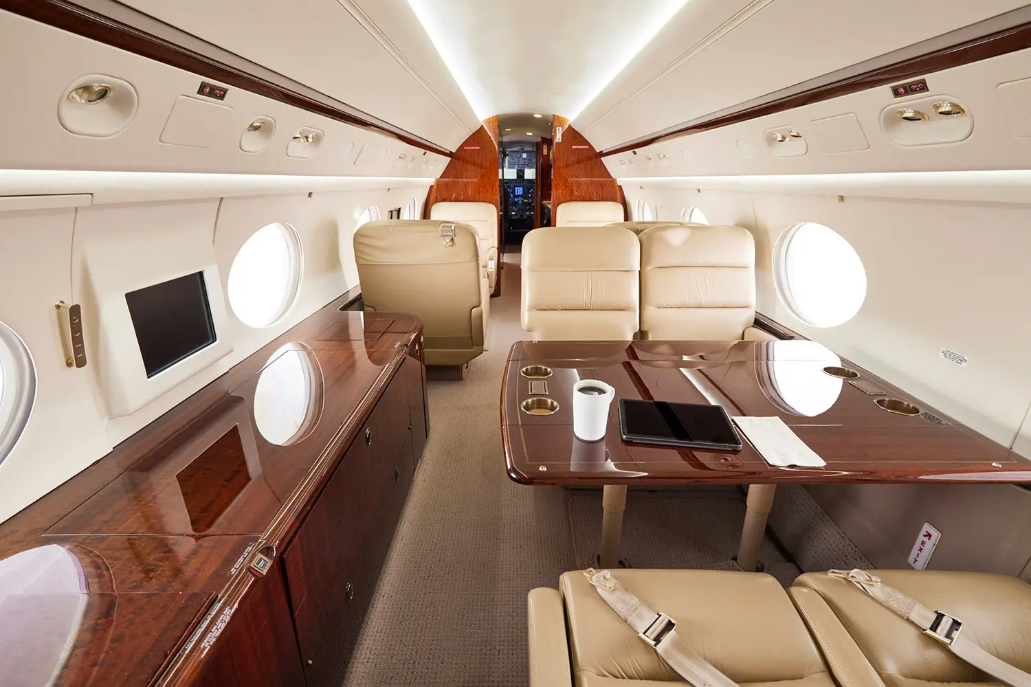 Gulfstream V N388FT operated by Executive Fliteways, Inc. photo 2