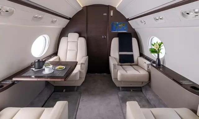 Gulfstream G550 N388GC operated by Clay Lacy Aviation, Inc. photo 2