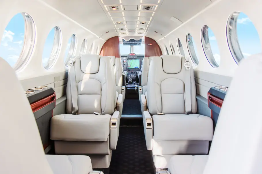 Beechcraft King Air 350 N395AV operated by Advanced Air LLC photo 2