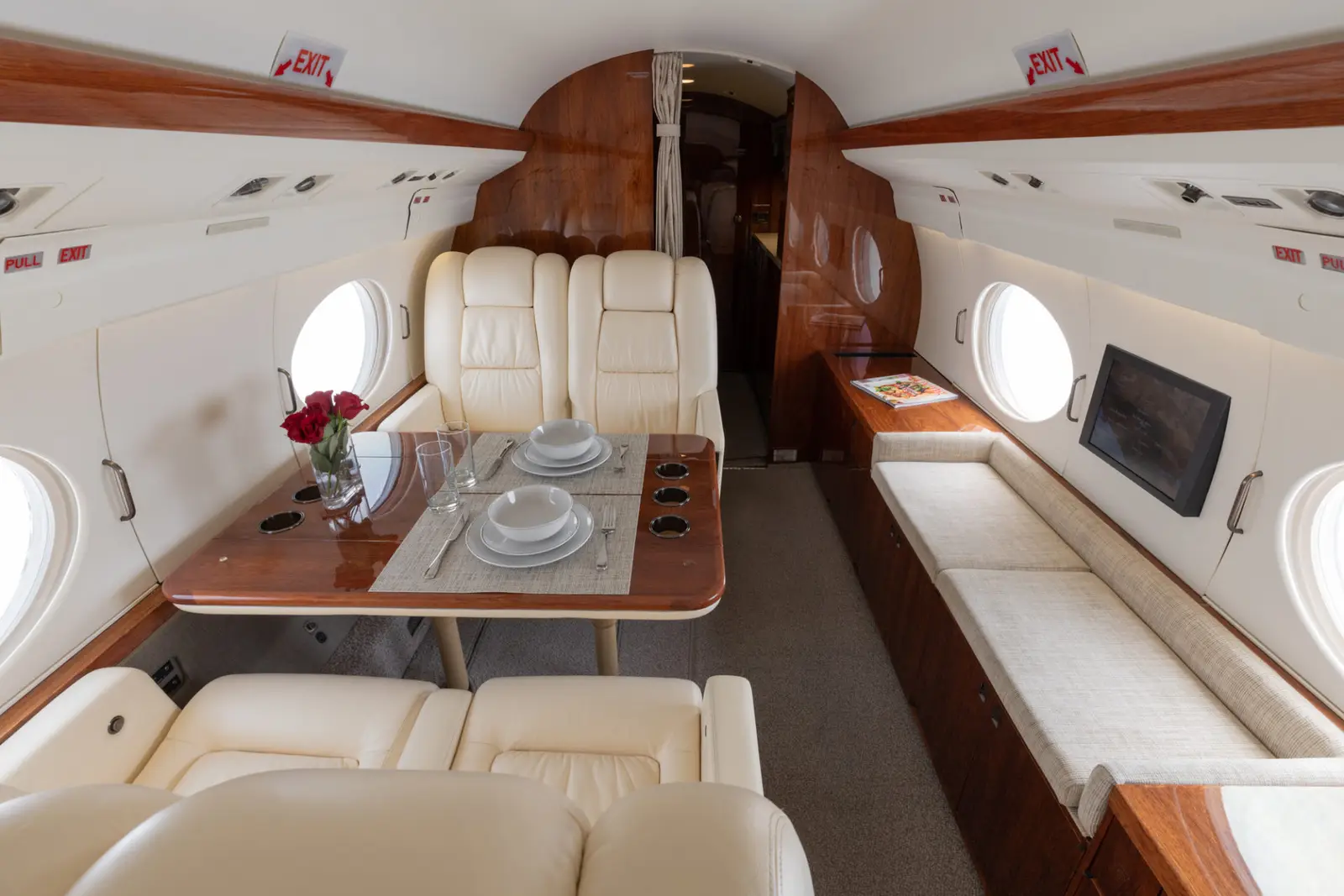 Gulfstream IV N39AV operated by Journey Aviation, LLC photo 3