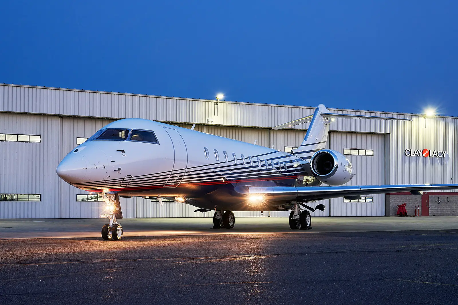 Bombardier Global 5000 N3MR operated by Clay Lacy Aviation, Inc. photo 4