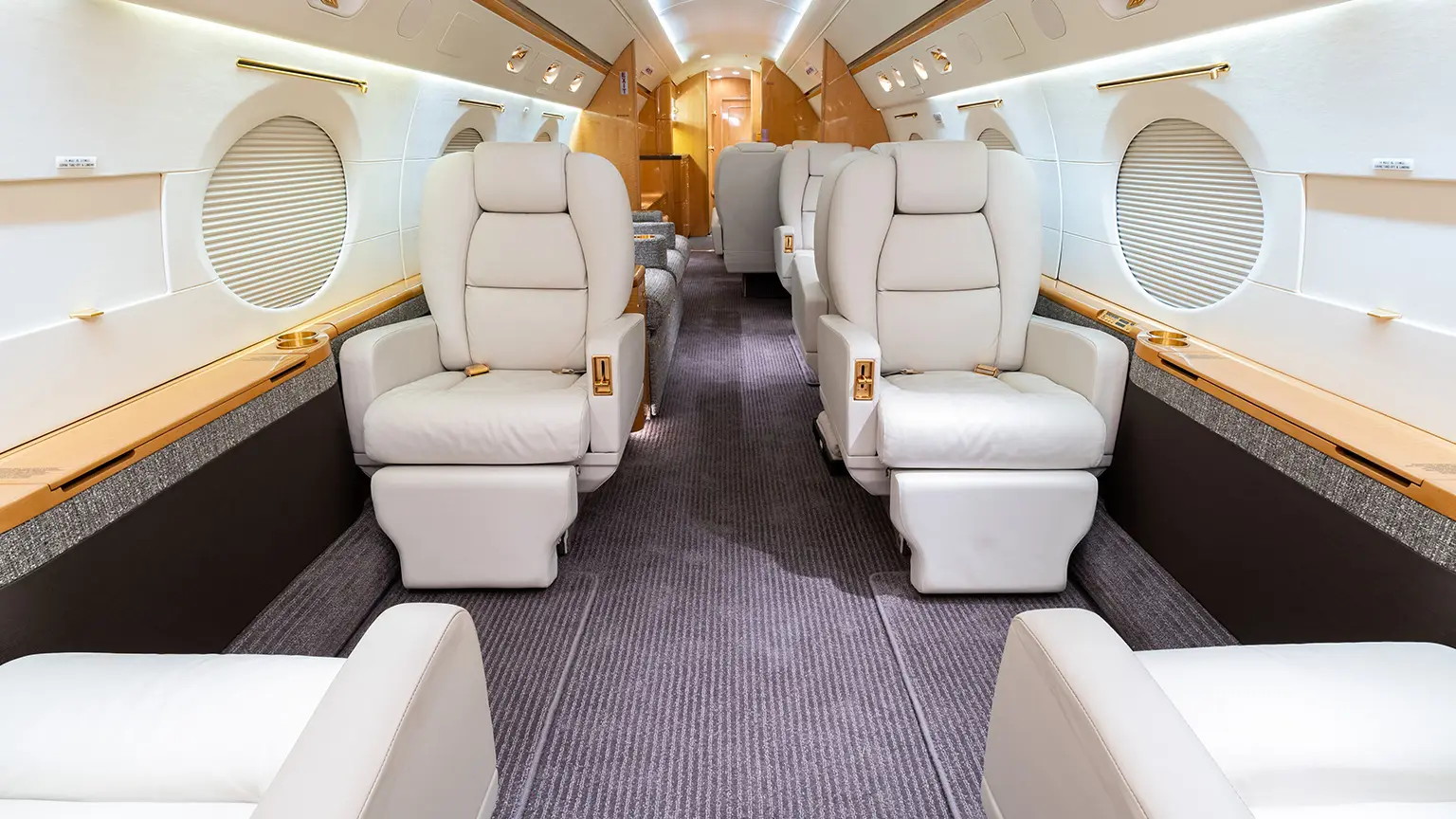 Gulfstream IV-SP N400FJ operated by Prime Jet, LLC photo 5