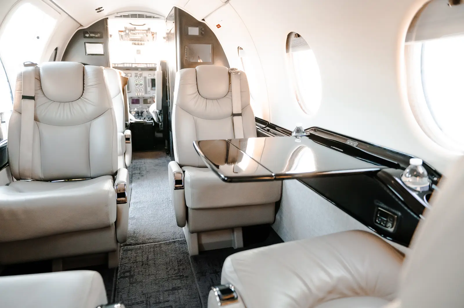 Beechcraft Beechjet 400A N400MX operated by Aircraft Management Group photo 3