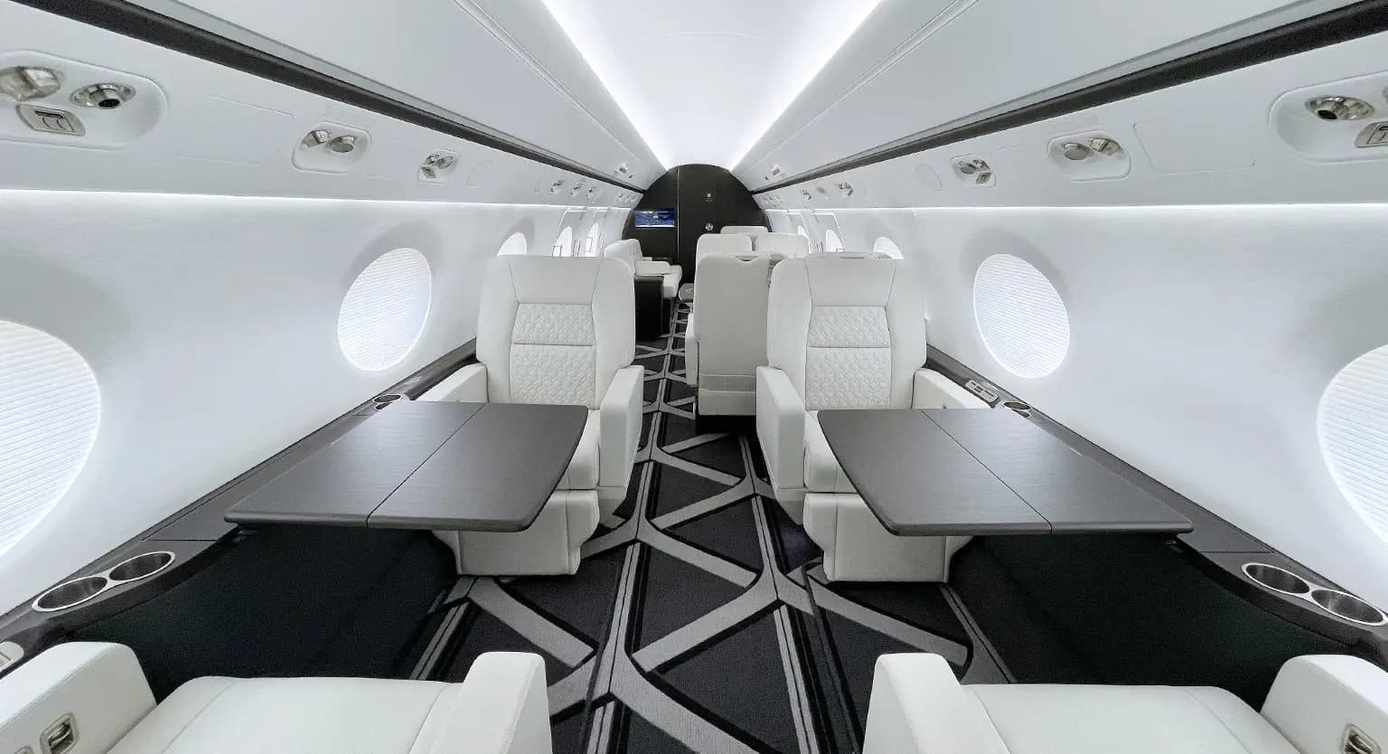 Gulfstream G450 N401JE operated by Jet Edge International photo 2