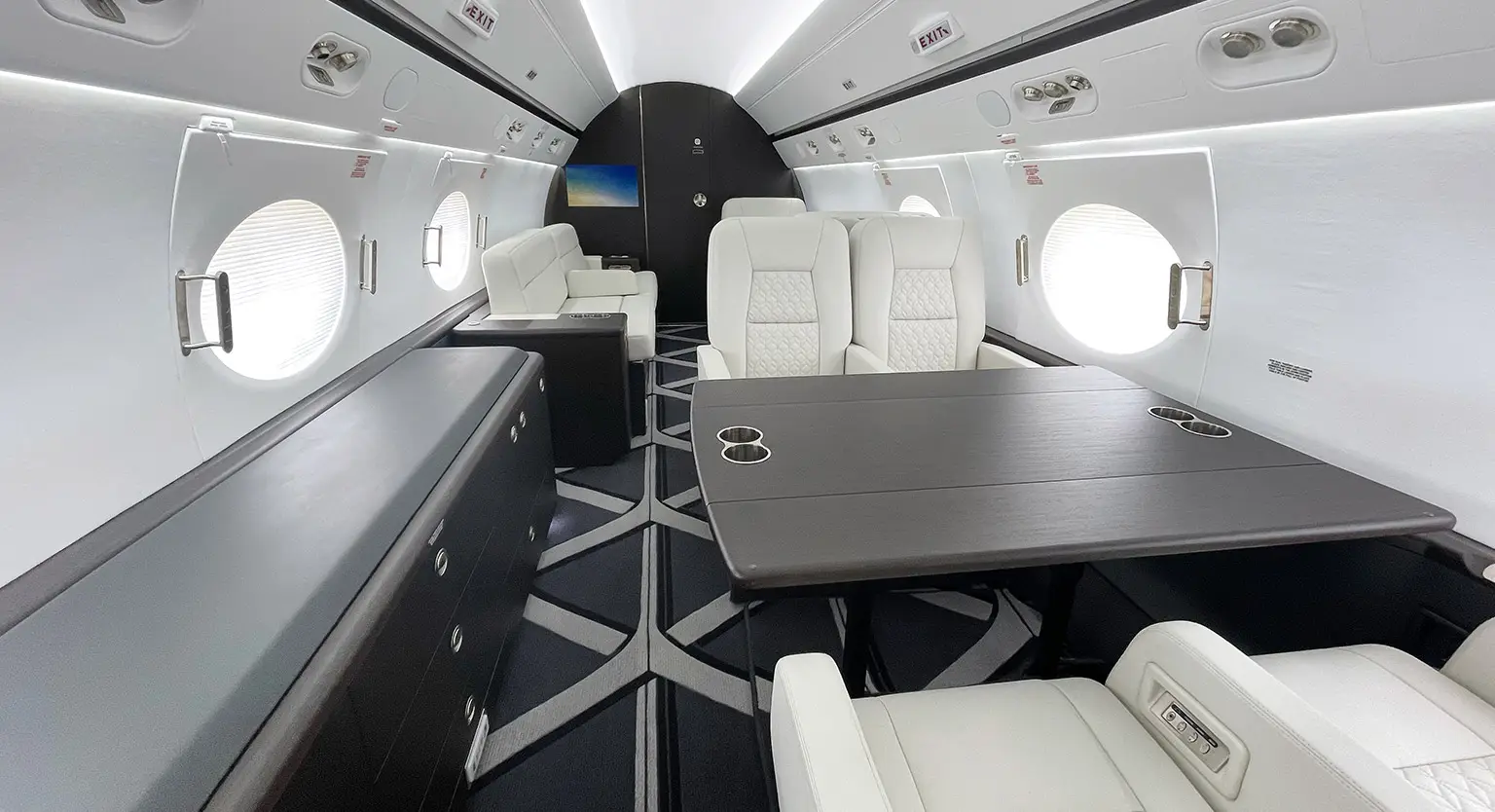 Gulfstream G450 N401JE operated by Jet Edge International photo 5