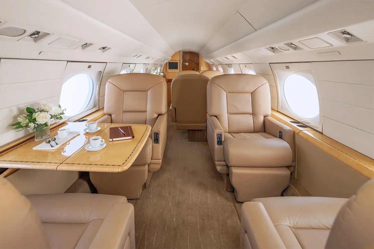 Gulfstream IV-SP N403TB operated by CapJet photo 4