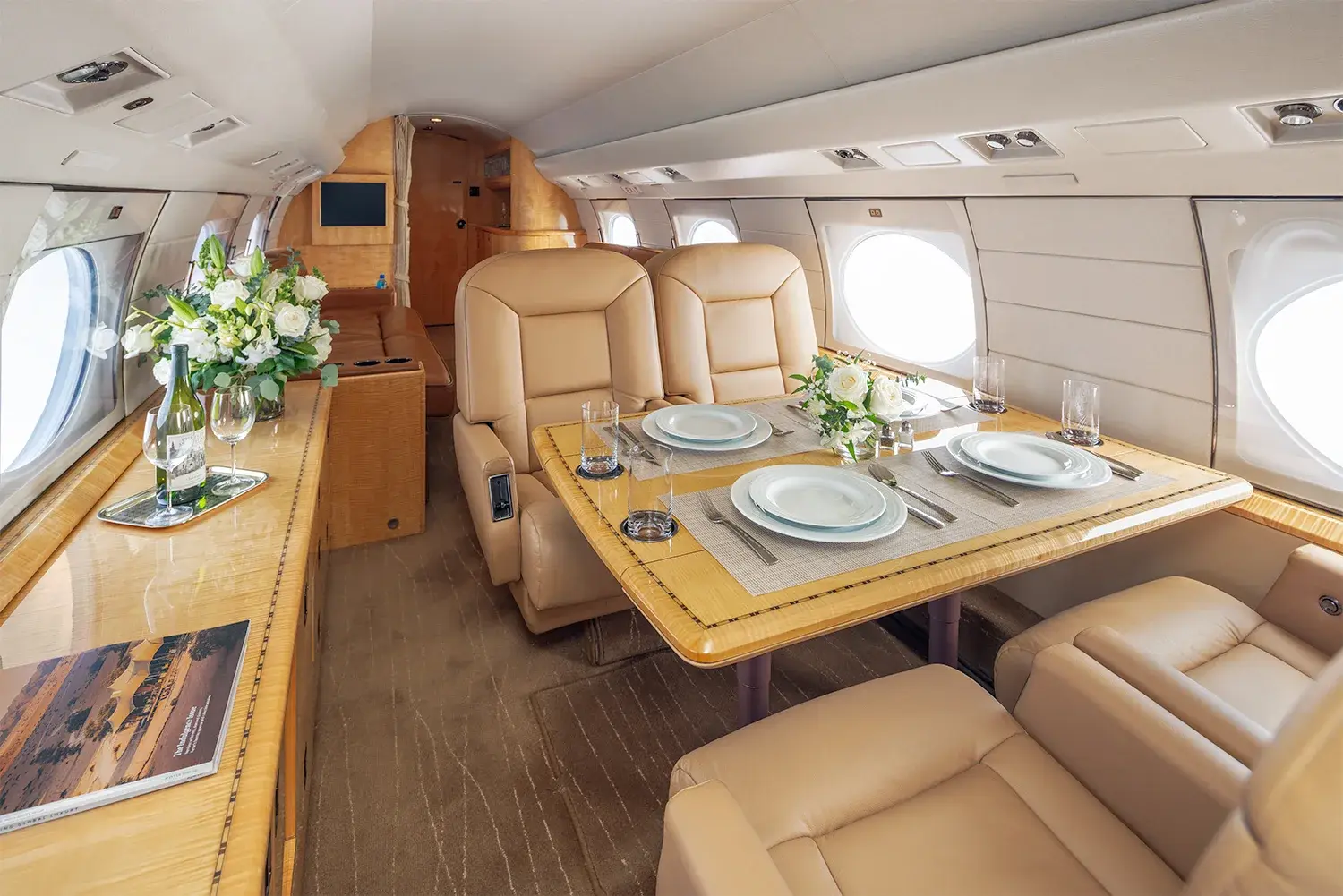 Gulfstream IV-SP N403TB operated by CapJet photo 5