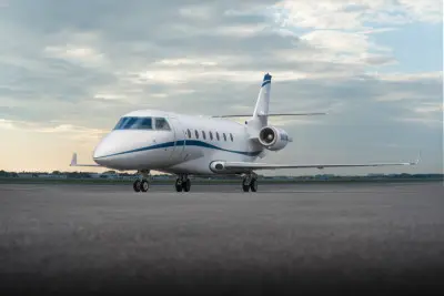 Gulfstream G200 N404MC operated by Trident Aircraft, Inc. photo 5