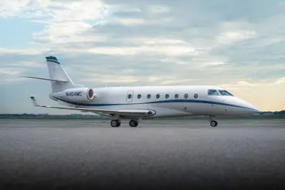 Gulfstream G200 N404MC operated by Trident Aircraft, Inc. photo 6