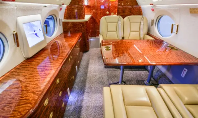 Gulfstream G450 N407DW operated by Jet Aviation photo 4