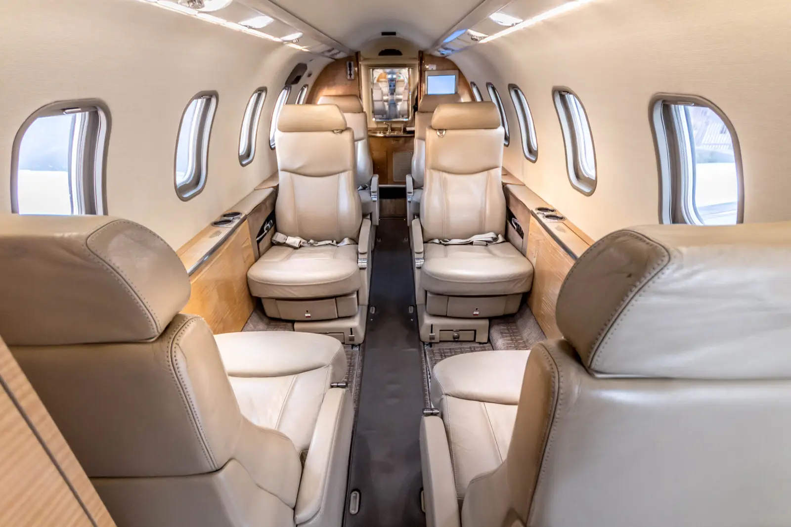 Bombardier Learjet 45 N411AJ operated by XCEL Jet photo 2