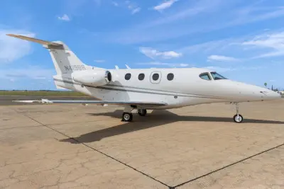 Beechcraft Premier 1A N419BR operated by Axis Jet photo 2