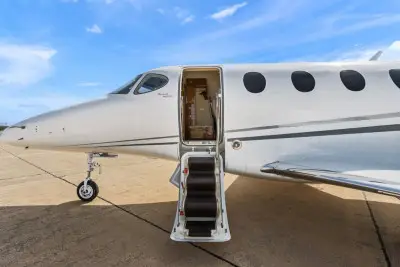 Beechcraft Premier 1A N419BR operated by Axis Jet photo 5