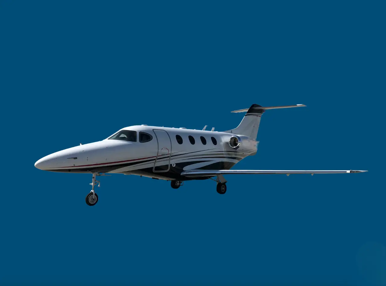 Cirrus SR22 N425BV operated by GFK Flight Support photo 2