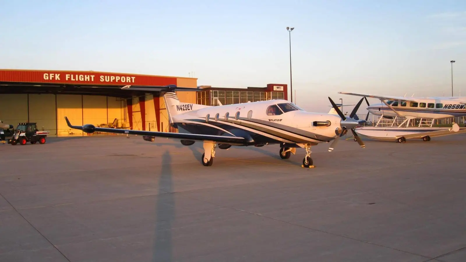 Pilatus PC-12/45 N425EV operated by GFK Flight Support, exterior