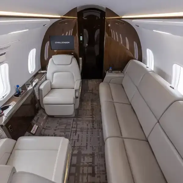 Bombardier Challenger 350 N429RM operated by Latitude 33 Aviation, LLC photo 6