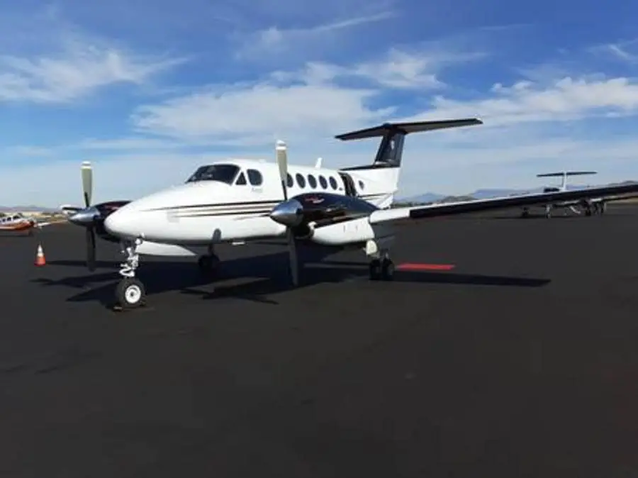 Beechcraft King Air B200 N430S operated by Falcon Executive Aviation, Inc., exterior
