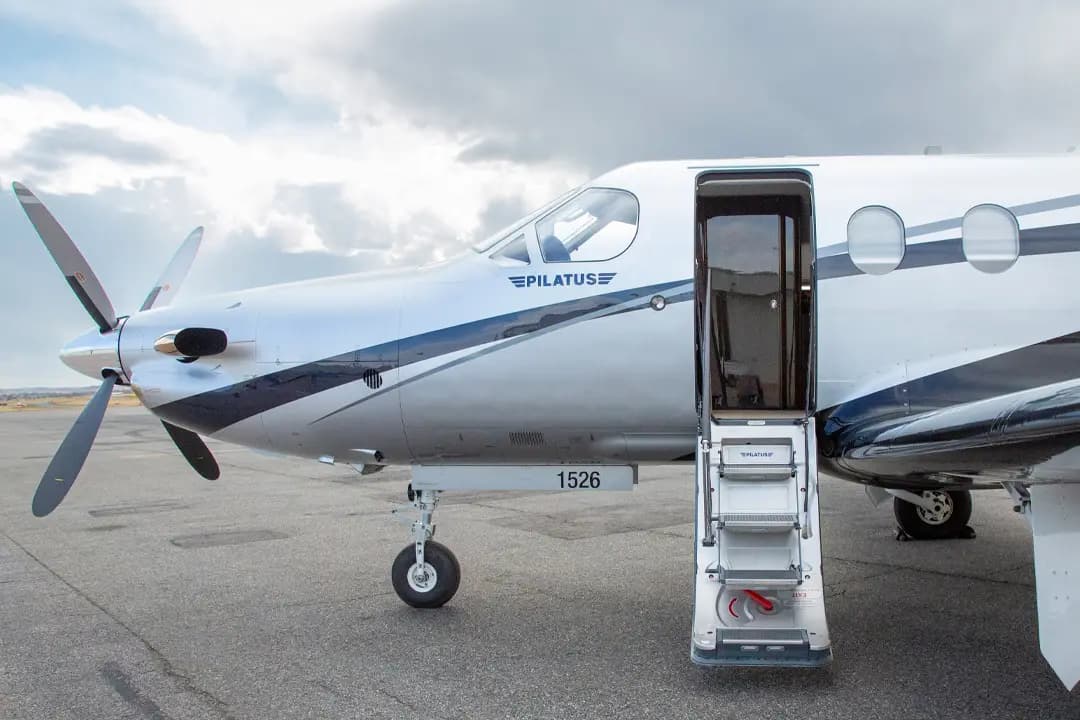 Pilatus PC-12/47 NG N433AM operated by Priester Aviation, LLC photo 6