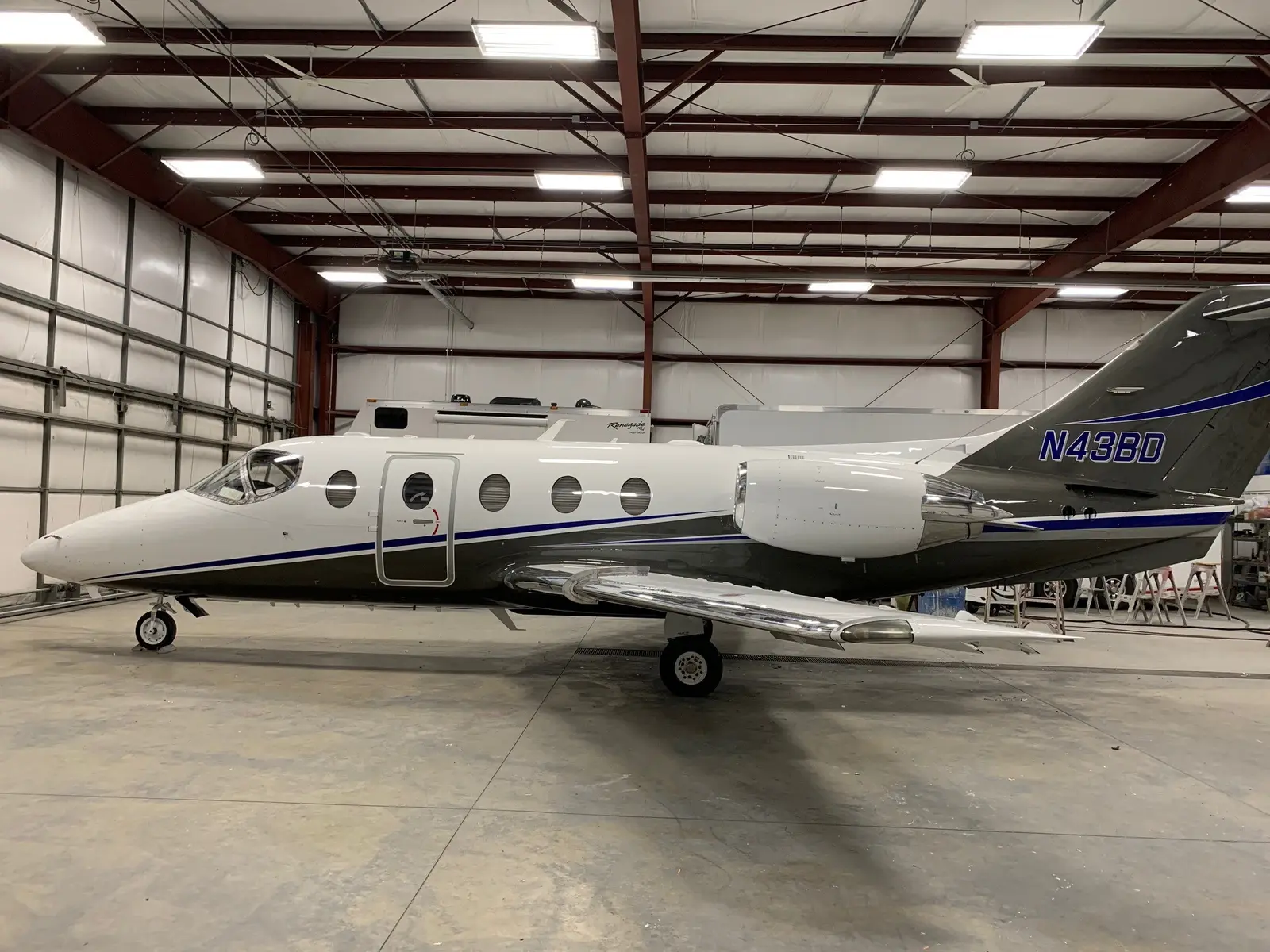 Beechcraft Hawker 400XP N43BD
