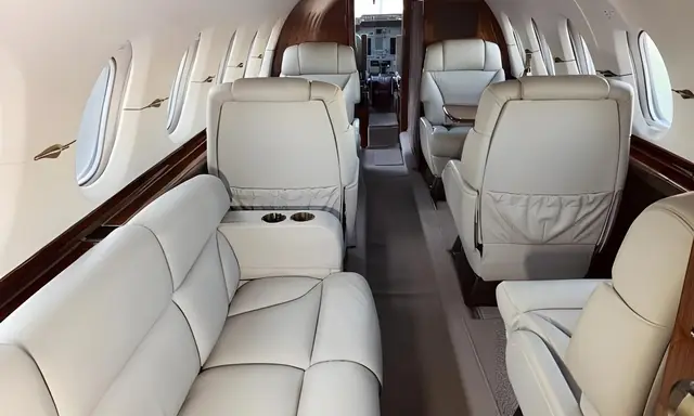 Beechcraft Hawker 900XP N441QC operated by NeaJets photo 3