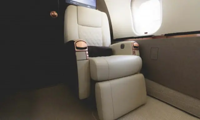 Bombardier Global 5000 N444BM operated by Silver Air photo 2