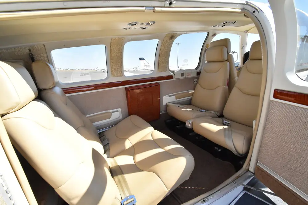Beechcraft 58 Baron N4465N operated by Central Flying Service photo 2