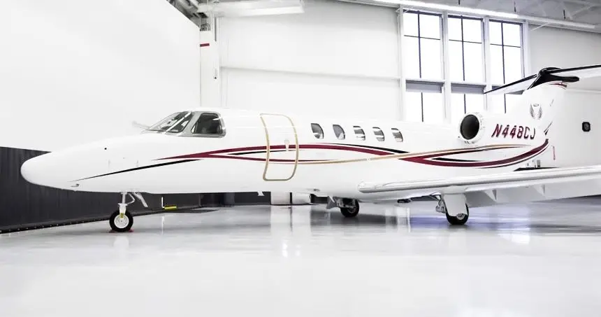 Cessna Citation CJ4 N448CJ operated by Mira Vista Aviation, Inc. photo 3