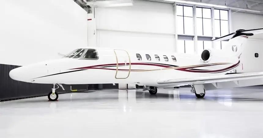 Cessna Citation CJ4 N448CJ operated by Mira Vista Aviation, Inc. photo 4