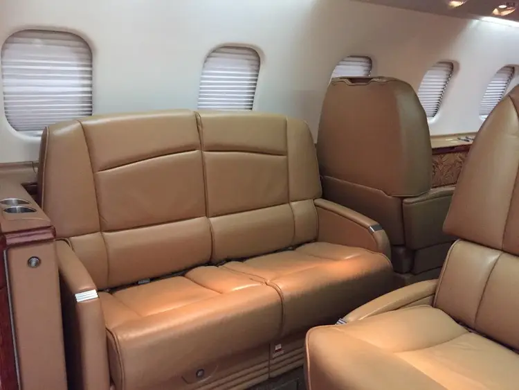 Bombardier Learjet 60 N448GL operated by ATI Jet Executive Charter photo 4