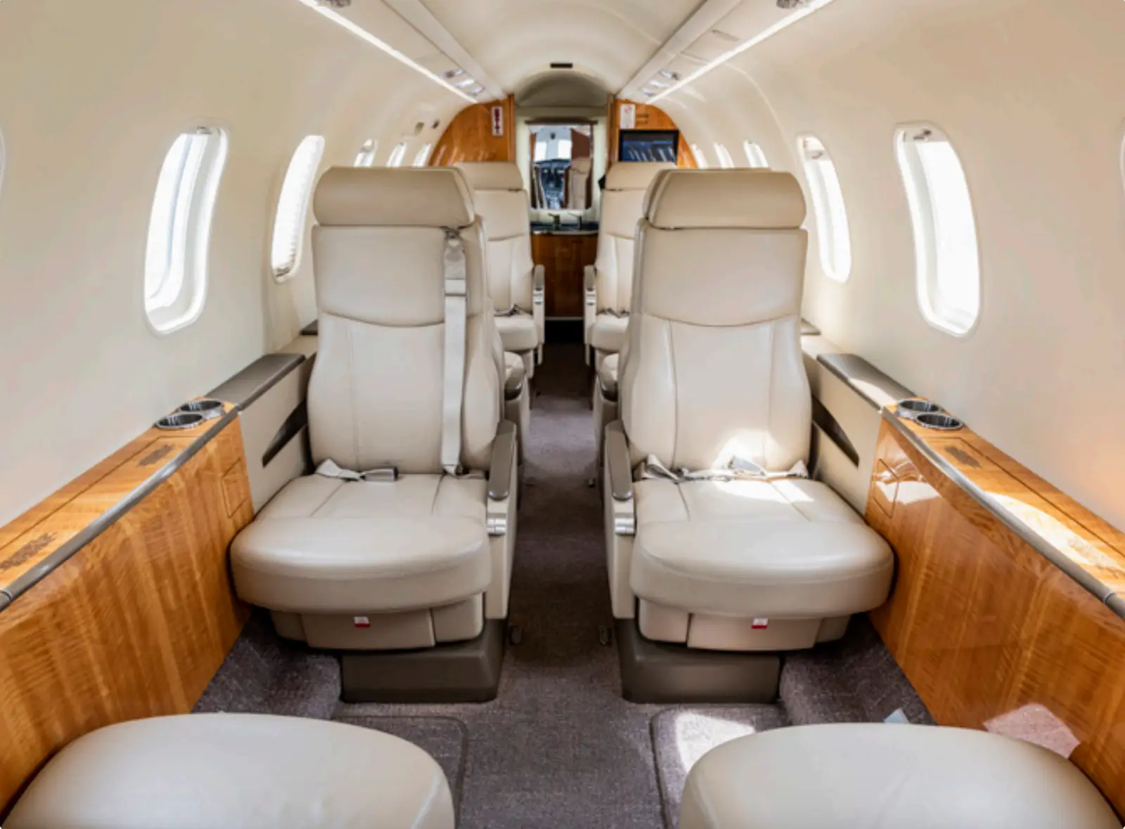 Bombardier Learjet 45XR N450FC operated by JetRight photo 3