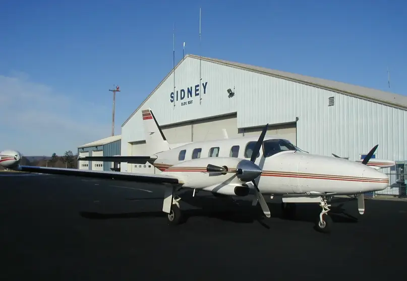 Piper PA-31T Cheyenne N450HC operated by Delaware Aviation LLC photo 3