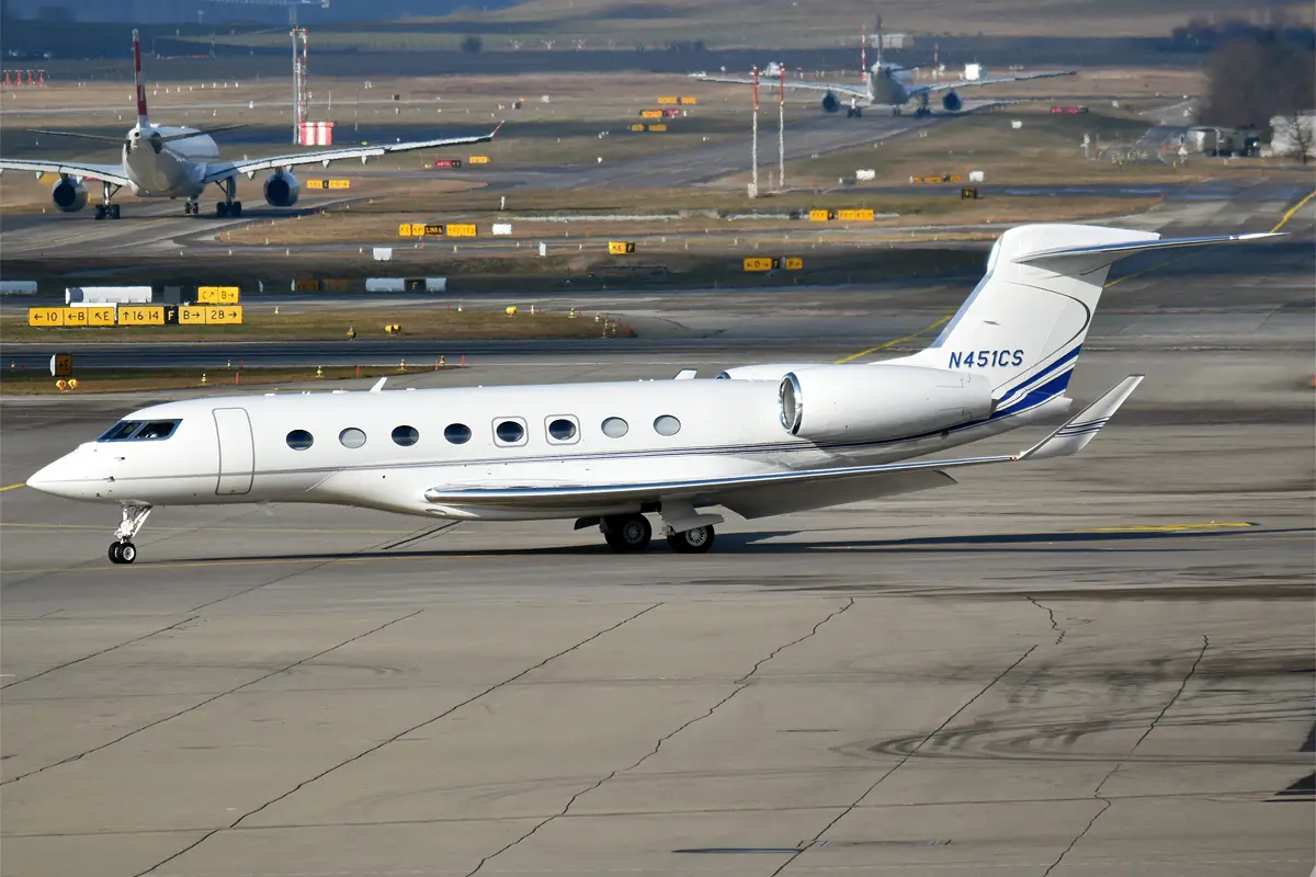 Gulfstream G650 N451CS operated by Jet Aviation, exterior