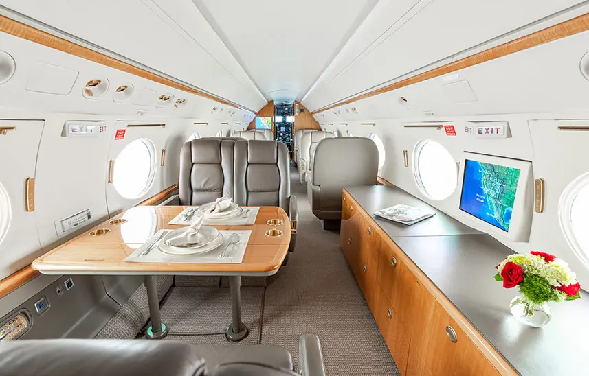 Gulfstream IV-SP N451KR operated by Worldwide Jet Charter, Inc. photo 2