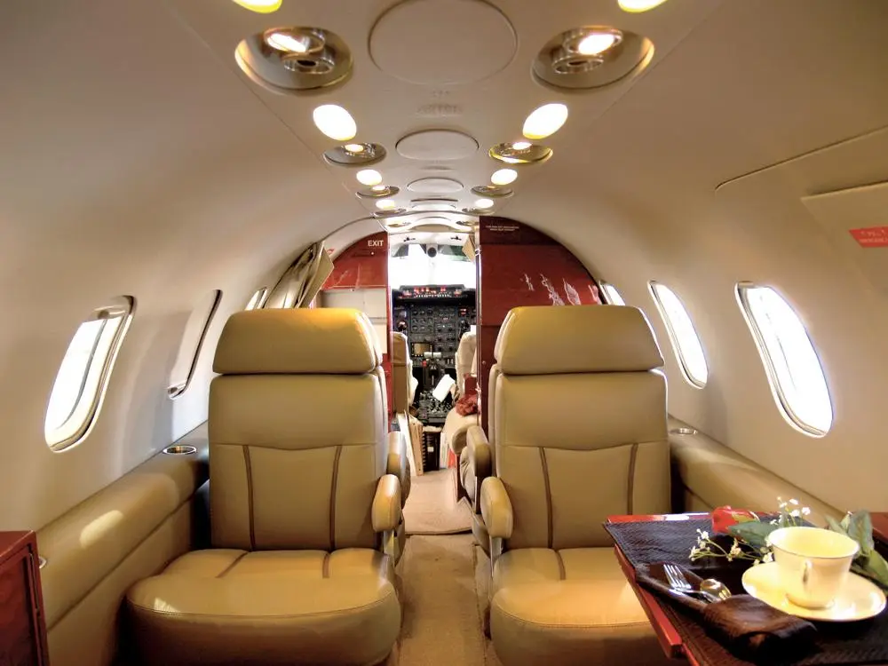 Bombardier Learjet 35A N453AM operated by ASI Charter, Inc photo 5