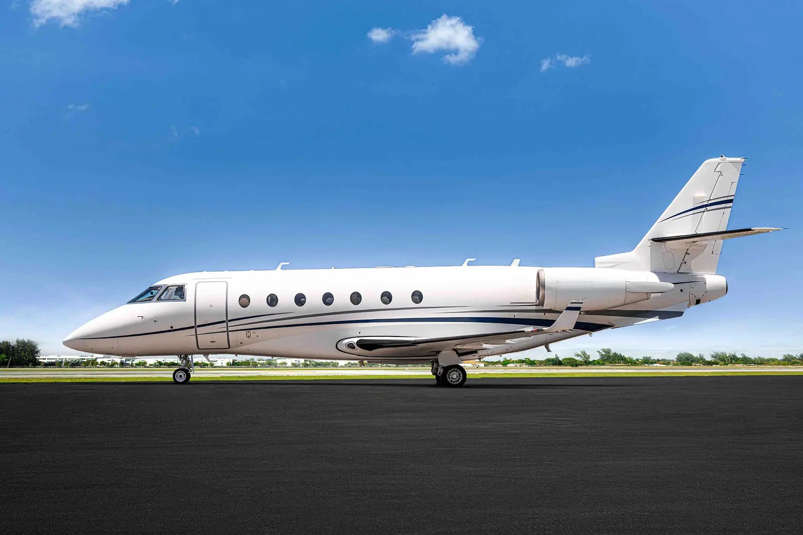 Gulfstream G200 N454TH