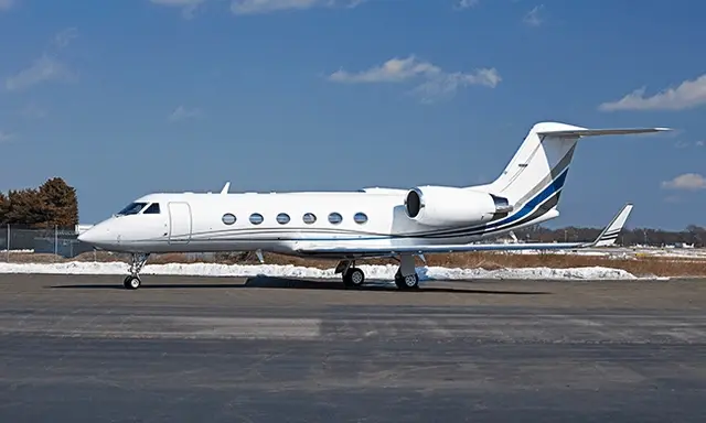 Gulfstream G400 N455MB operated by NeaJets, exterior