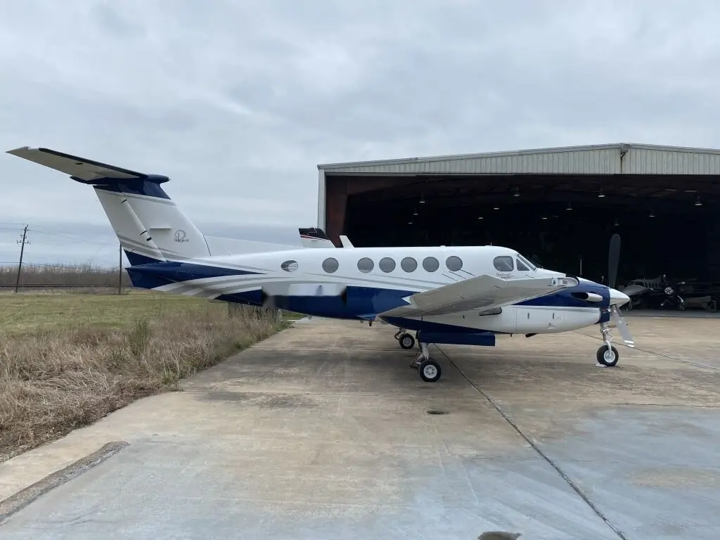 Beechcraft King Air B200 N459MA operated by Maxair LLC photo 4