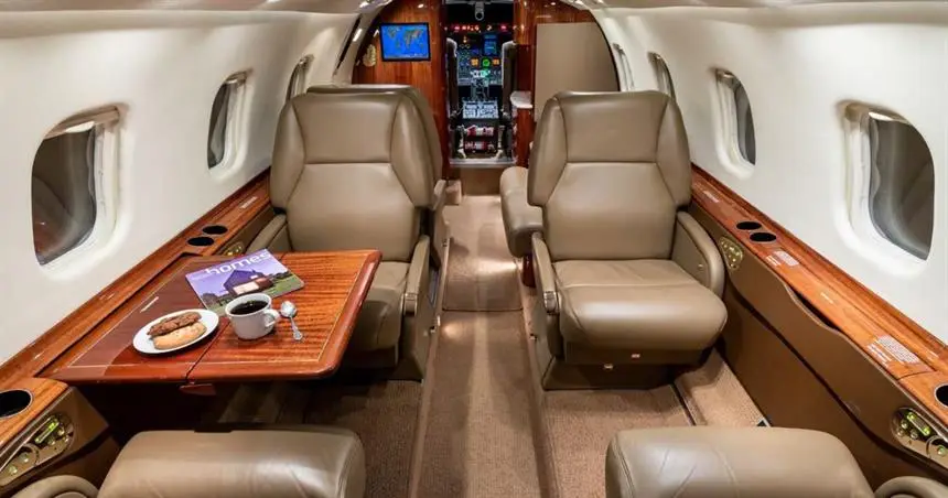 Bombardier Learjet 60 N461MC operated by ATI Jet Executive Charter photo 2