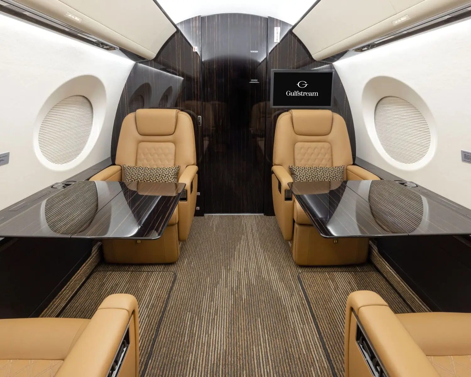 Gulfstream GVII-G500 N463SD operated by DuPage Aerospace, KDPA photo 5