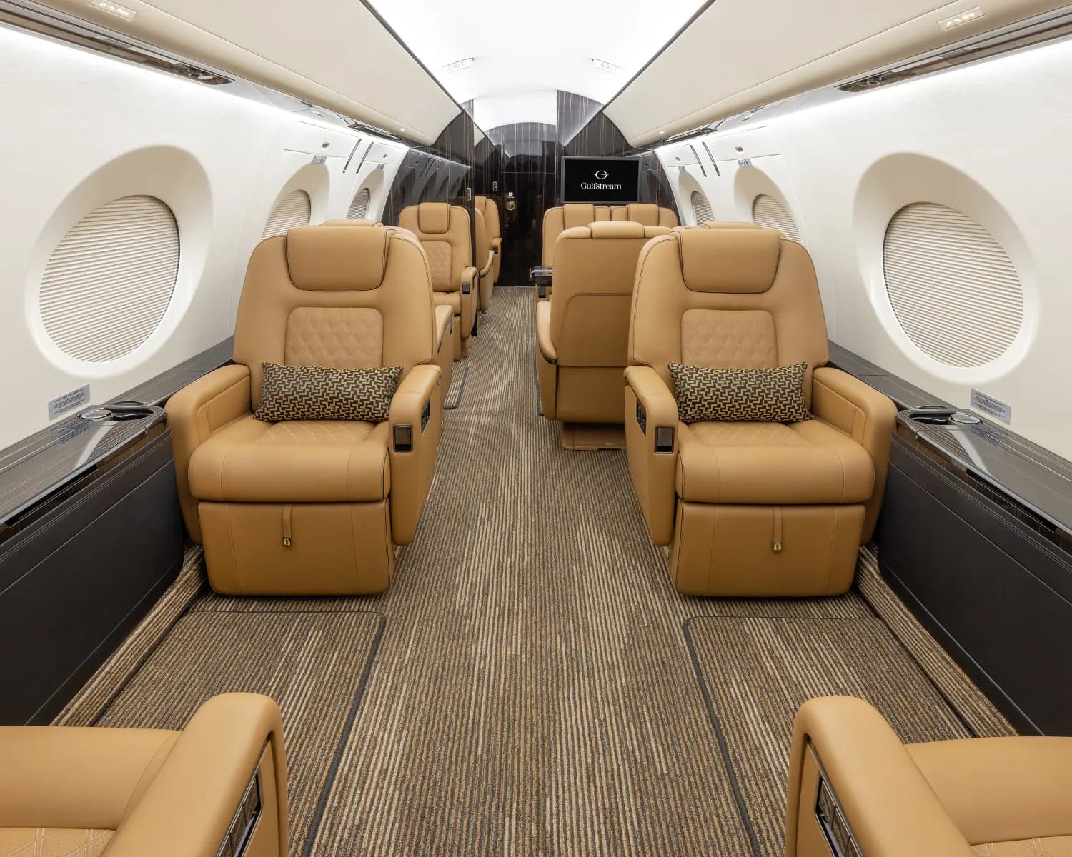 Gulfstream GVII-G500 N463SD operated by DuPage Aerospace, KDPA photo 6