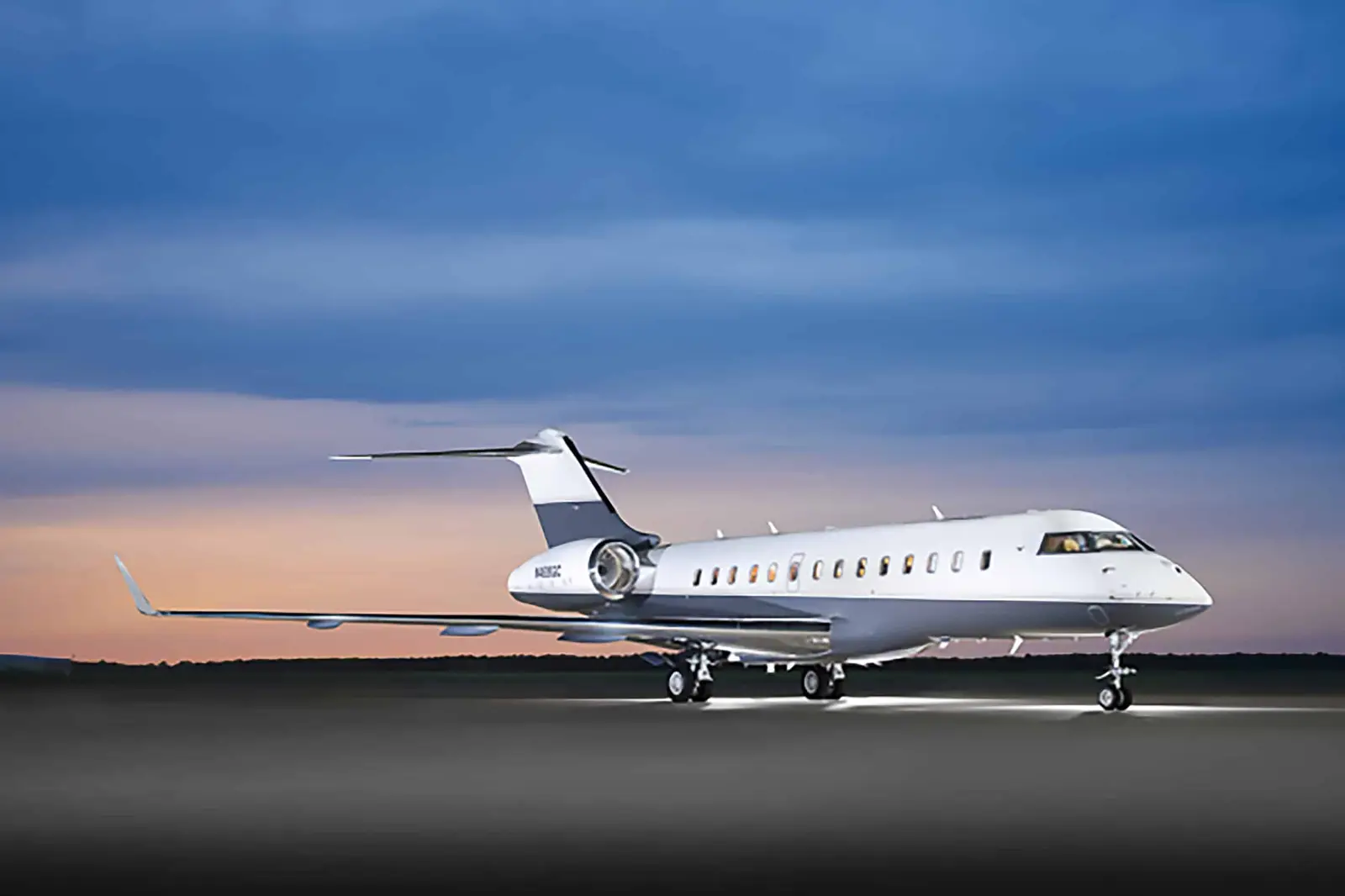 Bombardier Global 5000 N468GC operated by Leviate Jet Management, exterior