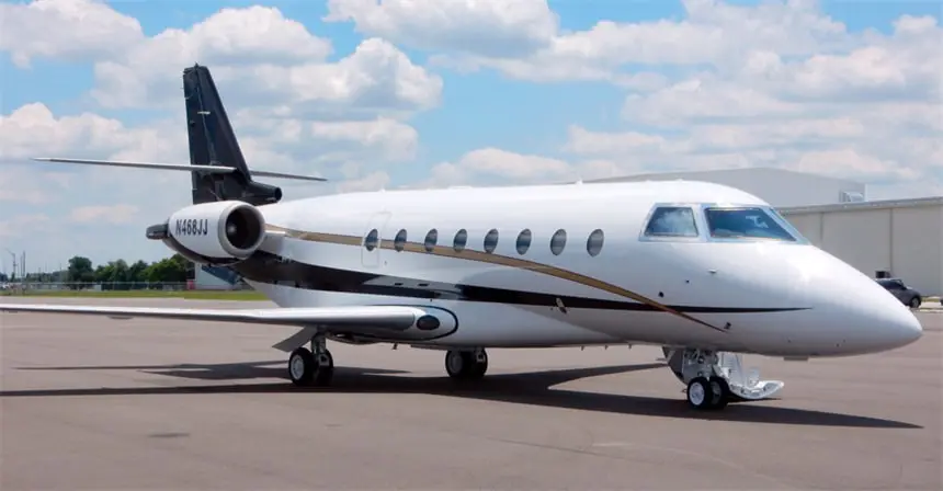 Gulfstream G200 N468JJ operated by Elite Air, Inc., KDPA, exterior
