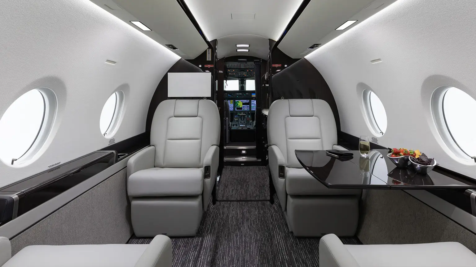Gulfstream G280 N471BK operated by Western Air Charter, Inc, KLAX photo 5
