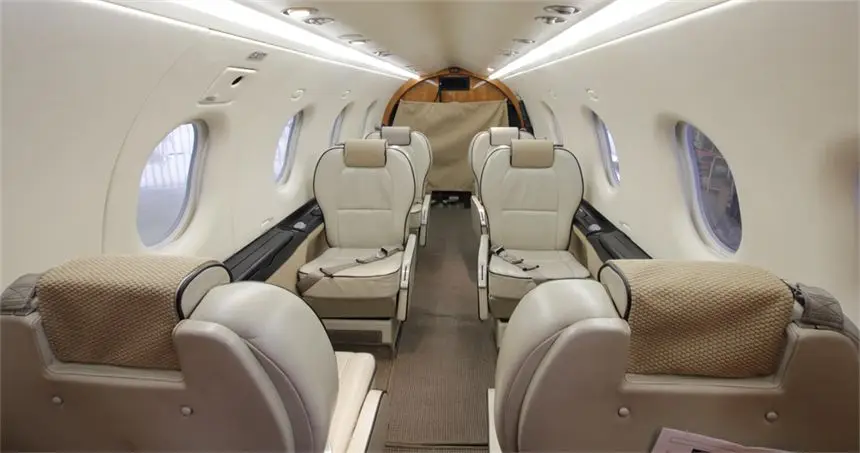 Pilatus PC-12/47 N471SS operated by Boutique Air, Inc photo 4