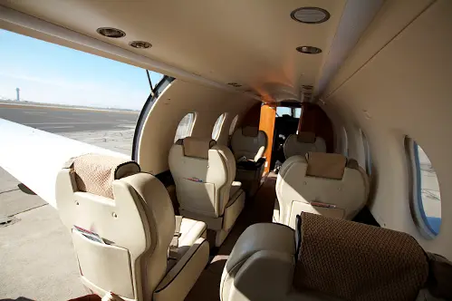 Pilatus PC-12/47 N472SS operated by Boutique Air, Inc photo 4