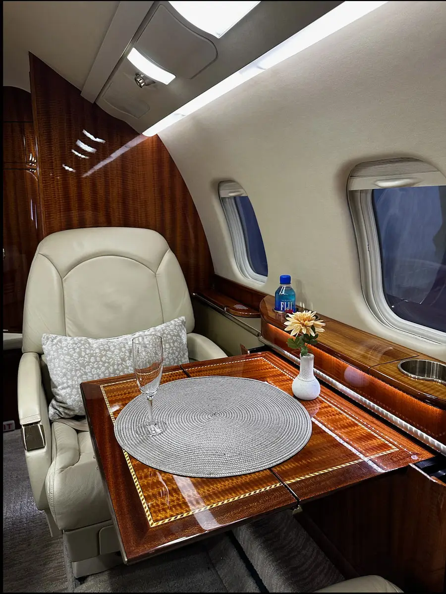 Bombardier Learjet 60XR N473FC operated by NeaJets photo 6