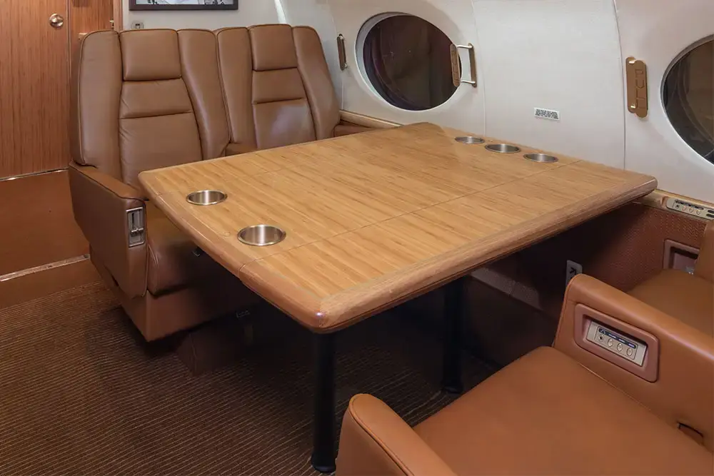 Gulfstream G550 N474D operated by Solairus Aviation photo 4