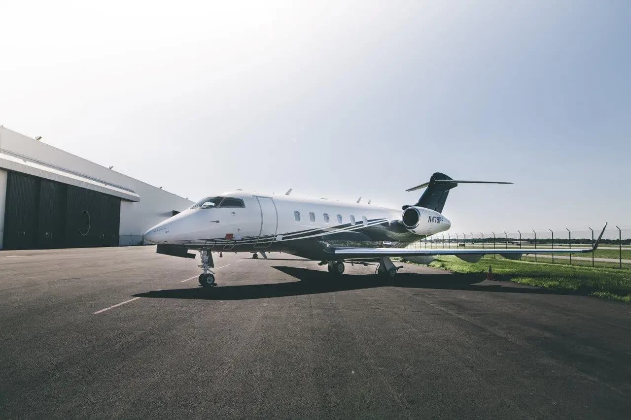 Bombardier Challenger 300 N479PF